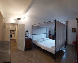 'Ma Se Ghe think' Apartment 2 Near Sestri Levante - Portofino - 5 Terre - Castiglione Chiavarese - Habitación