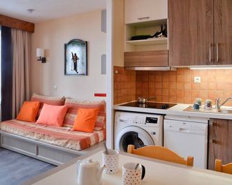 Travelski Home Select - Résidence Licorne - La Plagne-Tarentaise - Kuchyň