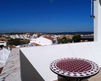 Louise Guest House - Lagos - Balcony