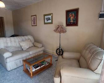 La casa de los abu - Maipu - Living room