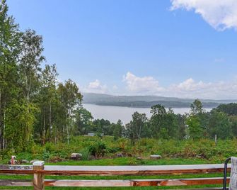 Gorgeous Home In Villands With Lake View - Vånga - Outdoors view