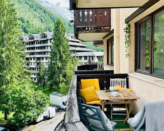 Nice 32m With Balcony View On The Mountain - Chamonix - Balkón
