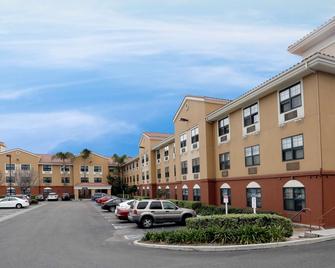 Extended Stay America - Los Angeles - Woodland Hills - Woodland Hills - Building