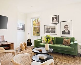 هارت ستريت 9 - هارت سويت 9 - ناشفيل (تينيسي) - غرفة معيشة