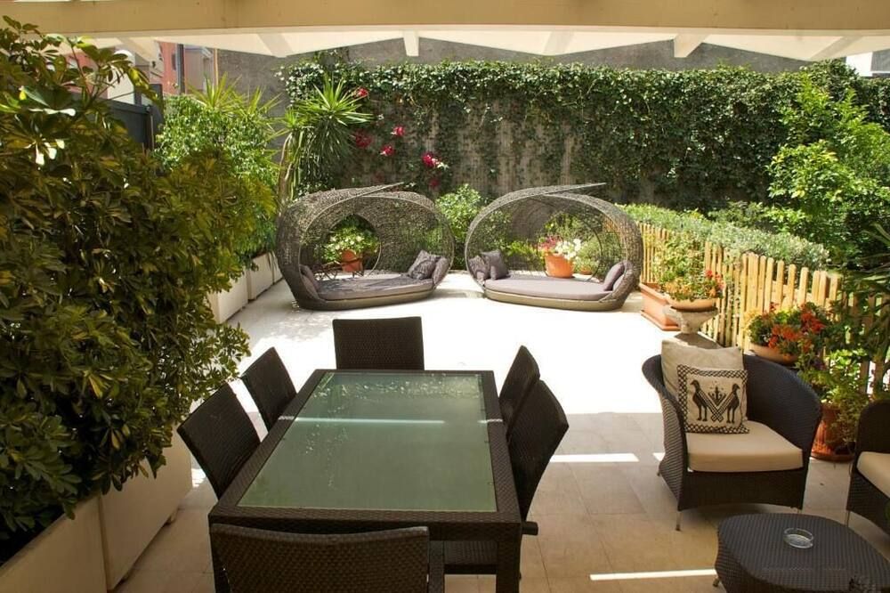 La Peonia Charming Accommodation - קליארי - פטיו