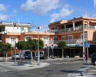 Hostal Jakiton - Magaluf - Bygning