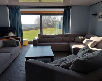 Luxurious Farmhouse In Rondu Luxembourg With Garden - Libramont-Chevigny - Living room