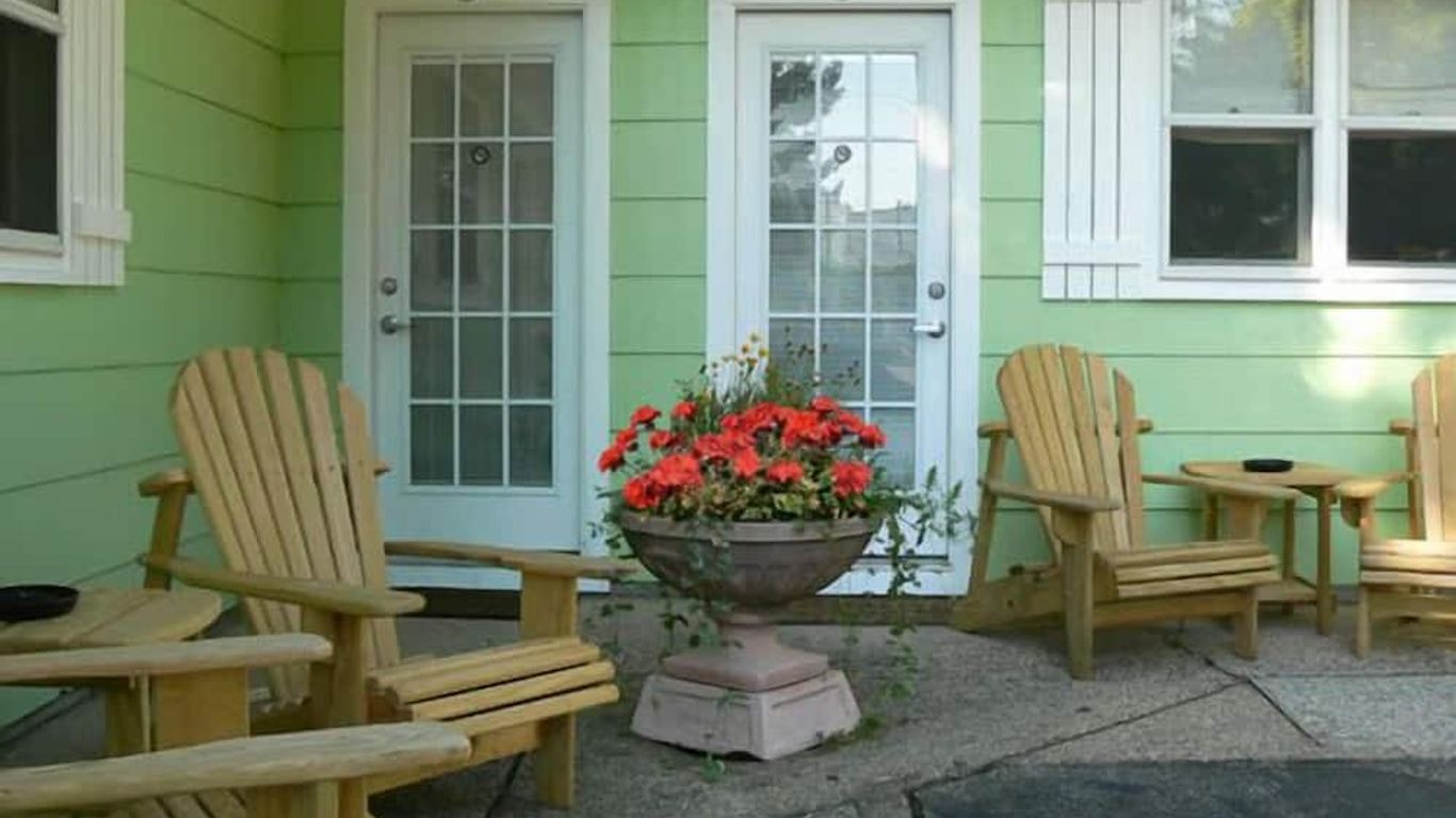 The Pines Motorlodge