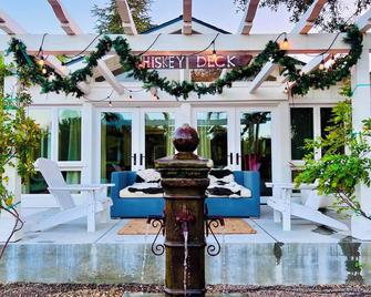 Eagle Creek Ranch in Downtown Los Alamos - Los Alamos - Patio