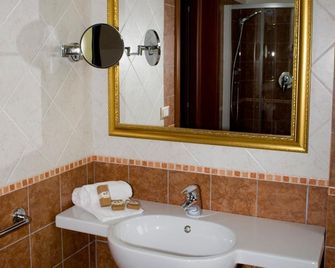 Hotel La Fornace - San Pietro in Casale - Bathroom