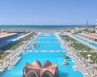 Rewaya Majestic Resort - Hurghada
