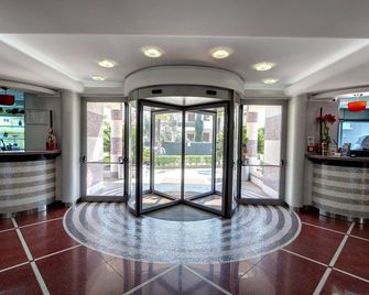 Hotel Majorana - Rende - Lobby