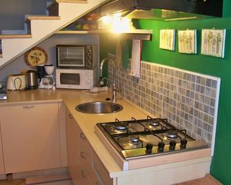 B&B La Casetta - Gattinara - Cocina