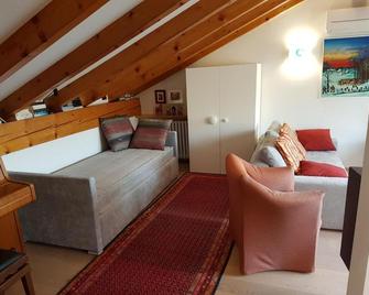 Suite Ananda - Verbania - Sala de estar