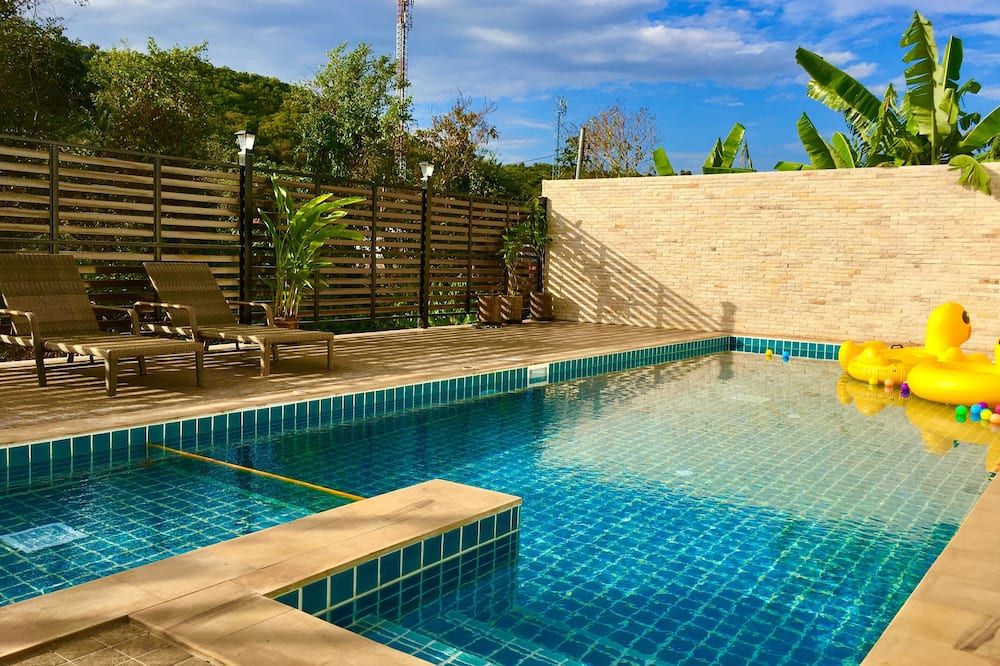 كو لارن ريفيرا