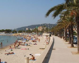 Chambres d'hotes La Bigarade - גולף-ז'וא - חוף