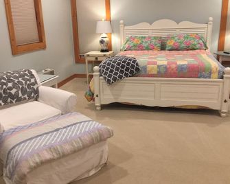 Fantastic Waterfront House With Beautiful Views Of The Albemarle Sound. Relaxing - Roper - Schlafzimmer
