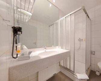 Montana Hotel Kassel-Süd - Guxhagen - Bathroom