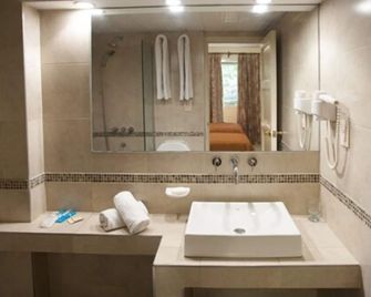Hotel Carollo Gold - Mendoza