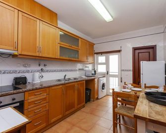 A03 - Central 1 Bed Apartment by DreamAlgarve - Lagos - Cucina