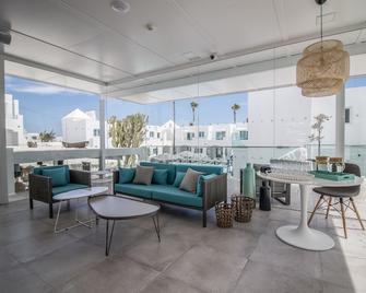 Guinate Club Apartamentos - Puerto del Carmen - Wohnzimmer