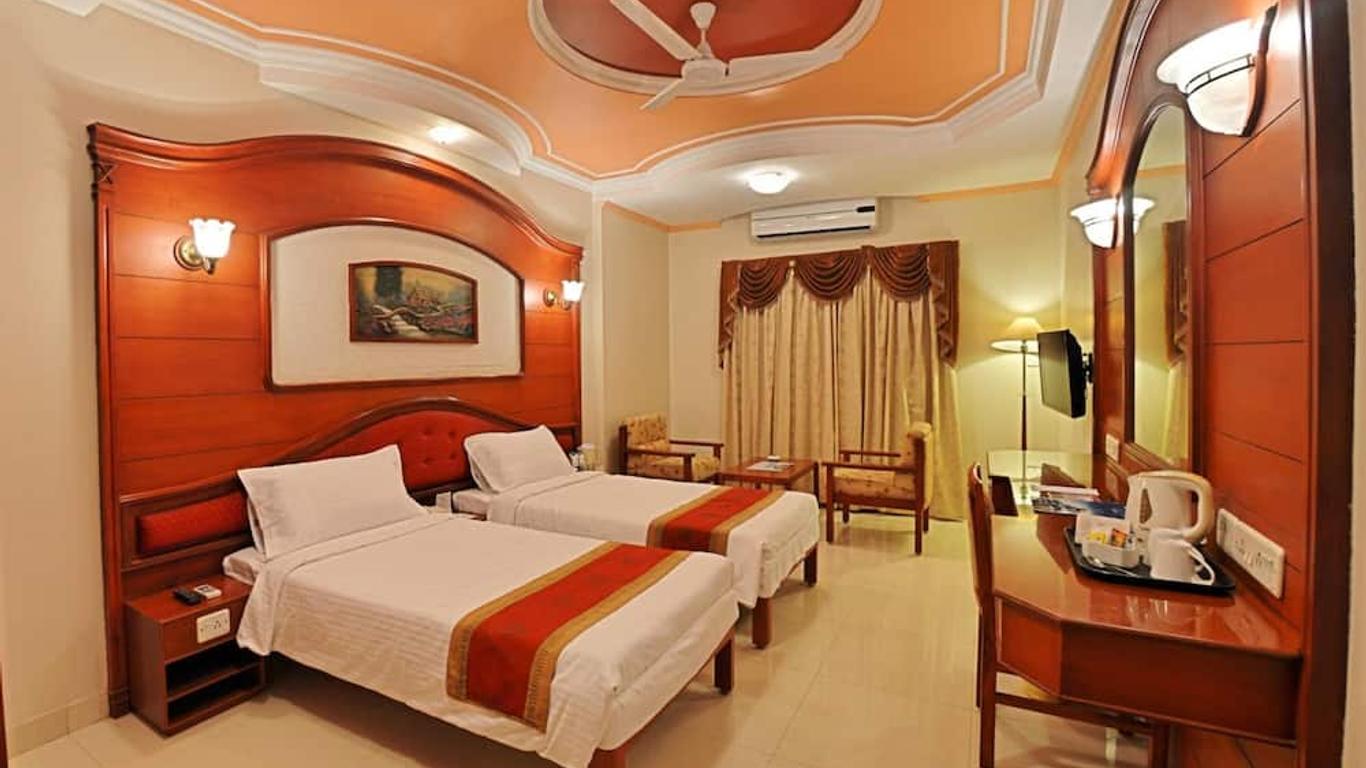 Hotel Gnanam
