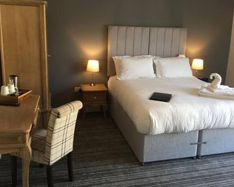 The Bell Inn - וורצ'סטר - חדר שינה