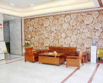 Greentree Inn Bozhou Mengcheng District Red Star Macalline Business Hotel - Suzhou - Лоббі