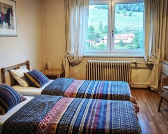 Family friendly farm with saltwater pool and horses - Ujčov - Habitación