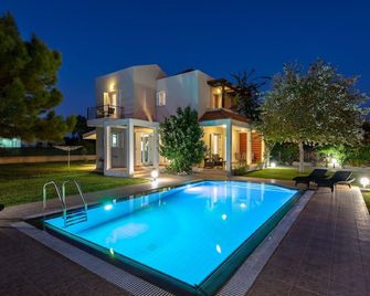 Afrodite Classico Villa - Kolympia - Piscină