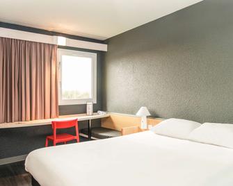 Ibis Falaise Coeur de Normandie - Falaise - Bedroom