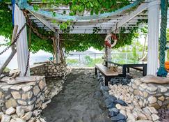 One of the best locations on the island!! - Carriacou - Restaurant