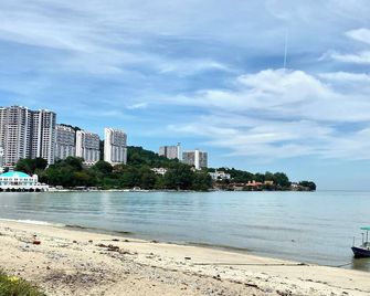 Seahome Boutique Hotel - Tanjung Bungah - Пляж