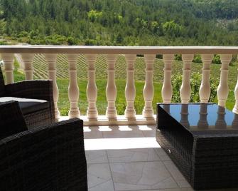 Gite Pousada Tropical - La Motte-Chalançon - Balcón