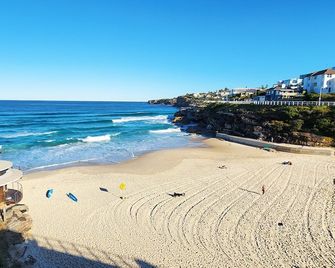 Breathtaking Ocean Views - 2 bedroom apartment with parking - Bondi - Playa