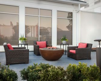 Hilton Garden Inn Tuscaloosa - טוסקלוסה - פטיו