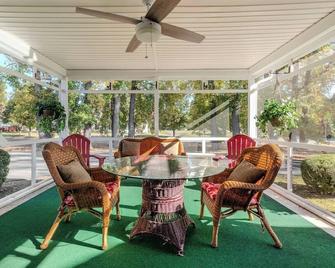 Peaceful 3br Home Near Su, Sports Fields, Civic Center, Zoo & Ocean City - Salisbury - Patio