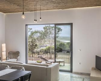 Myrtia Beach House - Livadi - Living room