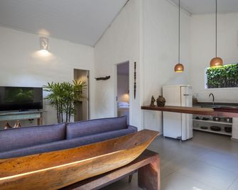 Pousada Seis e Meia - טרנקוסו - סלון