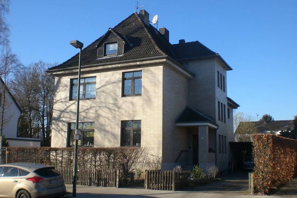 2 Room Fair-Holiday-Assambler Flat In Dusseldorf, Close To Trade Fair And Airport - דיסלדורף - בניין