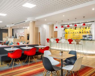 Ibis Gyor - גיור - בר