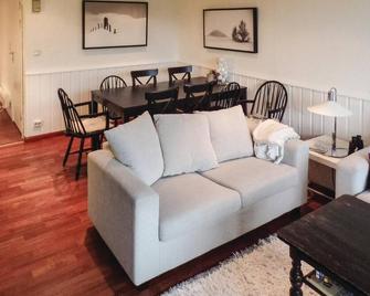 Awesome Apartment In Hovden I Setesdal - Hovden - Living room
