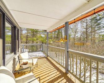 Boone Hideaway with Deck, Grill and Forest Views! - Boone - Balcony