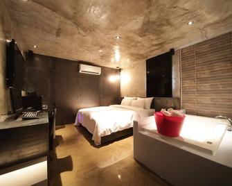 Jongno Hotel Pop Leeds Premier - Seoul - Bedroom