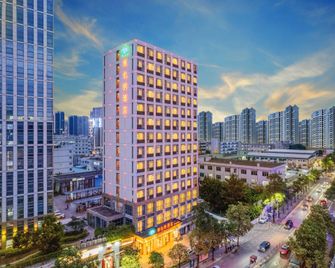 Vienna Hotel Shenzhen Henggang Metro Station - Shenzhen - Byggnad