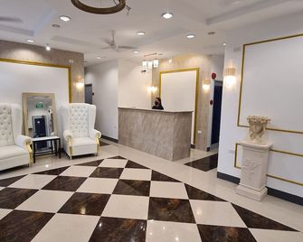 My Stay Hotel - Near SM Mall -1 min walk - Butuan - Front desk
