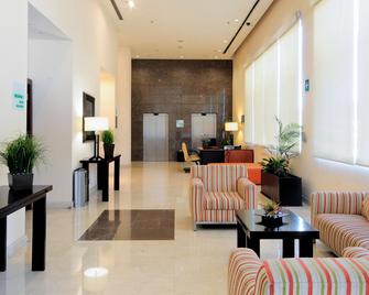 Holiday Inn Uruapan - Uruapan - Lobby