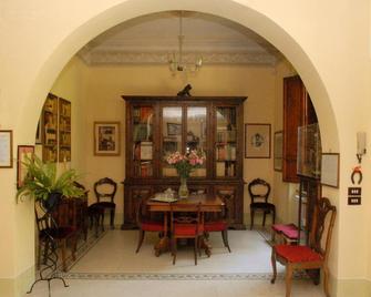 Le Villi Friendly B&b - Torre del Lago Puccini - Comedor