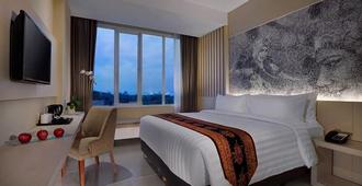 Aston Banyuwangi Hotel And Conference Center - Banyuwangi - Bedroom