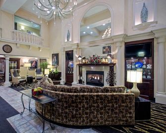 Holiday Inn Express & Suites Youngstown N (Warren/Niles) By IHG - Warren - Lobby